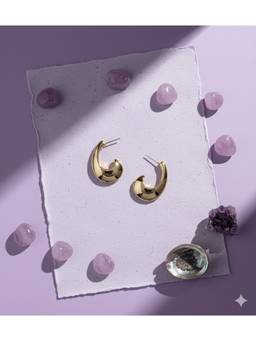 Veli Jewels - Bold Curves Gold Earrings