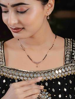 Zeraki Jewels - Kimaya Rose Gold Mangalsutra Set