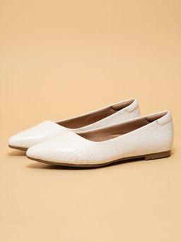 ERIDANI - Women Mirren White Textured Ballerina