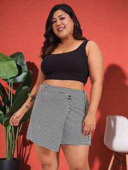 Martini - Women Black White Plus Size Houndstooth Skort