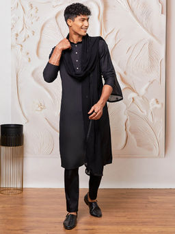 Vastramay - Mens Black Solid Kurta with Pant and Sequined Dupatta (Set of 3)