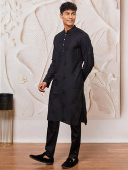 Vastramay - Mens Black Embroidered Kurta with Pant (Set of 2)