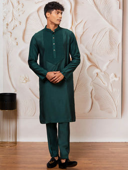 Vastramay - Mens Green Solid Kurta with Pant (Set of 2)