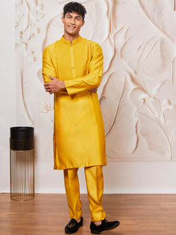 Vastramay - Mens Mustard Solid Kurta with Pant (Set of 2)