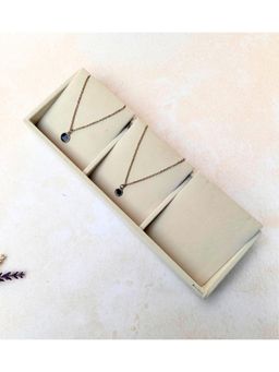 La Trove - Premium Velvet 3 Grid Necklace and & Earrings Sleek Organiser Tray Cream