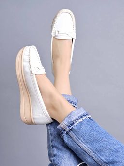 Shoetopia - Upper Bow Detailed White Loafers for Girls