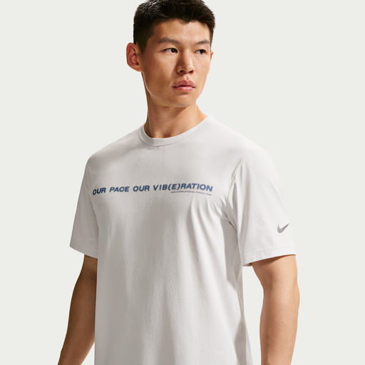 Nike Hyverse - Men's Dri-FIT UV Protection Short-Sleeve Running Top