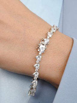 METALM - Heart Diamonds Tennis Bracelet in 925 Silver