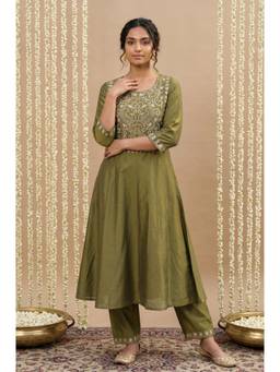 Aurelia - Women Olive Embroidered Viscose Kurta