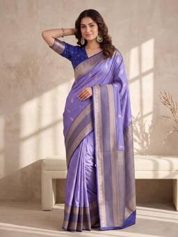 Koskii - Women Lavender Printed Silk Blend Saree with Unstitched Blouse