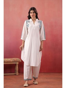 SAVI - Women White Cotton Embroidered Kurta and Pant