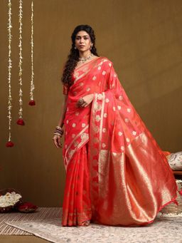 Garden VARELI - Women Red Silk Blend Woven Saree With Unstitched Blouse
