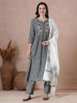 Kami Kubi - Women Slate Grey Embroidered Kurta with Pant and Dupatta