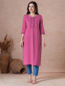 Kami Kubi - Women Pink Cotton Embroidered Kurta