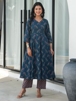 ARAMYA - Women Blue Cotton Animal Print Kurta with Pant