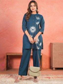 ARAMYA - Women Teal Cotton Floral Kurta with Pant