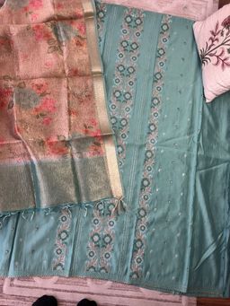 Paisley - Women Green Embroidered Unstitched Kurta With Pant And Dupatta