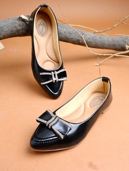 Shoetopia - Pointed Toe Bow Detailed Black Ballerinas For Girls