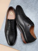 Black color option, Currently selected