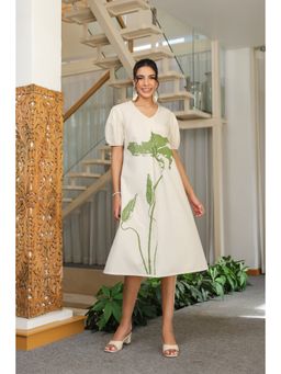 Jisora - Women's Beige Printed Cotton Flex Dress