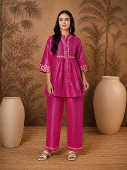 SILCHIC - Women Floral Embroidery Co-Ord Set