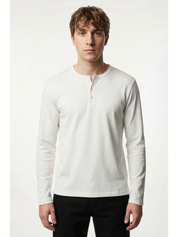 Snitch - White Solid/Plain Henley Neck Casual T-Shirt