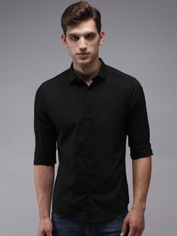 SHOWOFF - Men Black Collar Neck Solid Comfort Fit Shirt