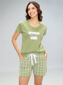LOTIK - Women Green Cotton T-shirt with Shorts
