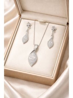 RUHA JEWELS - Sparkling Silver Jewellery Set