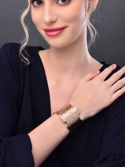 REENISAA - Gold Hammered Uneven Cuff