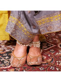 LORYPHILORY - Sitara Embroidered Peach Juttis for Women