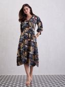 Navy Blue color option, Currently selected