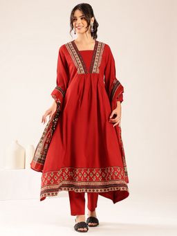Vbuyz - Maroon Yoke Flared Cotton Kurta with Pant and Dupatta