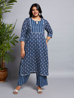 Globus - Gloplus Women Blue Keyhole Neck Floral Printed Gotta Lace Detail Straight Plus Size Kurta & Pants Workwear Set