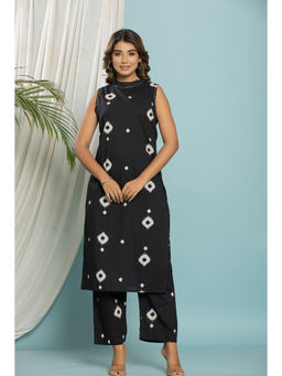 Autumnlane - Women Black Printed Kurta with Pant (Set of 2)