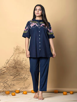 Autumnlane - Women Navy Blue Floral Co-Ord (Set of 2)