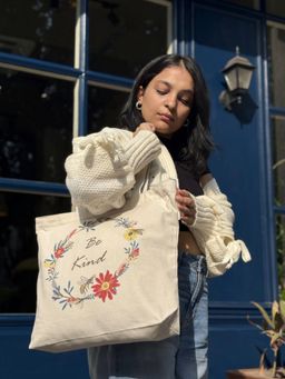 EcoRight - Large Zipper Tote Bag - Be Kind