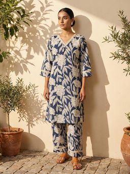 trueBrowns - Navy Blue Floral Print Kurta Co-Ord Set