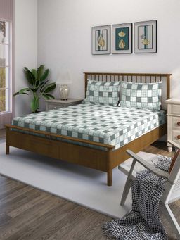 Swayam - Green Geometric 210 TC Pure Cotton Bedsheet with Pillow Covers