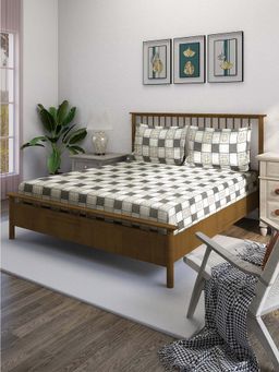 Swayam - Grey Geometric 210 TC Pure Cotton Bedsheet with Pillow Covers