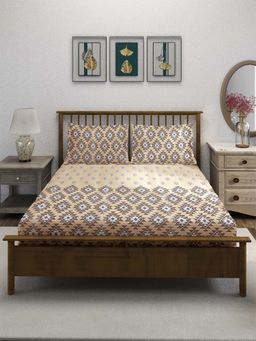 Swayam - Beige Geometric 210 TC Pure Cotton Bedsheet with Pillow Covers