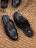 Black color option, Sold out, Currently selected