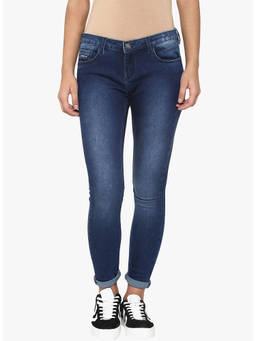 CRIMSOUNE CLUB - Women Blue Solid Light Fade Jeans