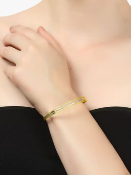 Adwitiya - Women 24 Ct Gold Plated Handcrafted Stone Studded Bangle