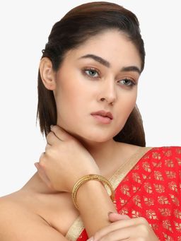 Adwitiya - Women 24 Ct Gold Plated Handcrafted Bangle