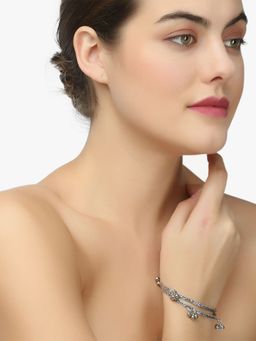 Adwitiya - Women Oxidised Silver Plated Handcrafted Bangles