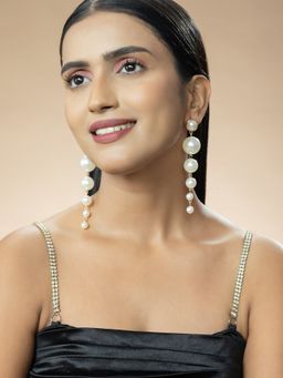 Niscka - Fancy White Pearl Long Earrings