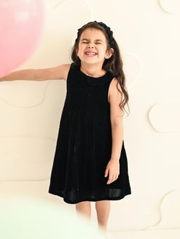 PUDDLE FASHION - Black Velvet Sleeveless Dress