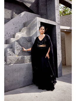 Miku Kumar - Black Fatima Cape Skirt Set (Set of 3)