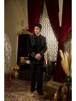 CONTRAST BY PARTH - Shadow Short Black Jacket with Kurta and Trousers